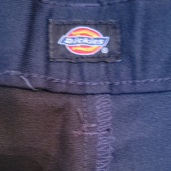 Dickies Flex Slim Fit Navy Flat Shorts with Adjustable Waistband Size 16 - Picture 2 of 6